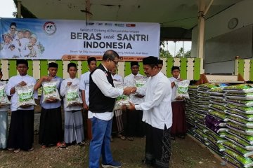ACT Aceh salurkan dua ton beras ke pesantren