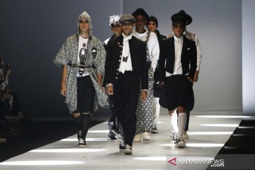 Jakarta Fashion Week 2020 koleksi Ai Syarif