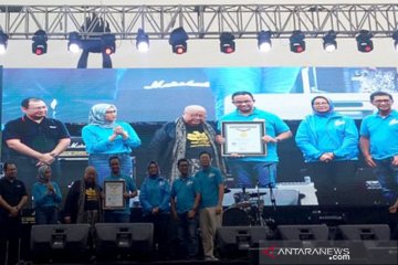 Karnaval Jakarta Langit Biru cetak rekor MURI