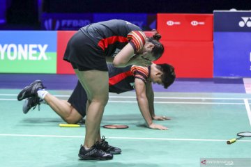 Hentikan pasangan Adcock, Praveen/Melati melaju ke perempat final