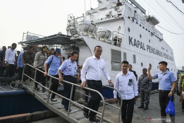 Menteri KKP Edhy Prabowo blusukan ke Muara Baru