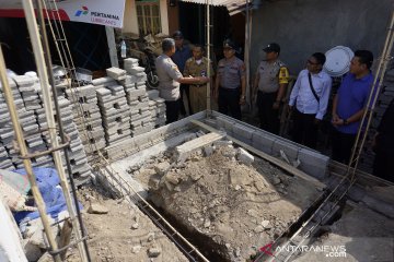 Kades Sigerongan temukan rangka rumah tahan gempa gunakan bambu