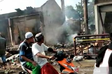 180 kios pasar tradisional di Bangkalan terbakar