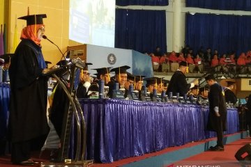 IPB University mewisuda 800 orang lulusannya