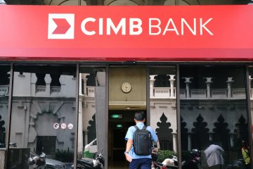 Warga Iran di Malaysia katakan bank-bank menutup rekening mereka