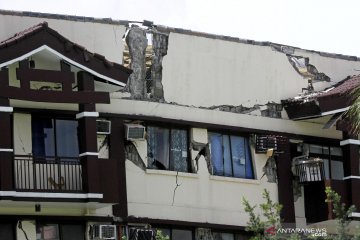 Kerusakan akibat gempa di Filipina