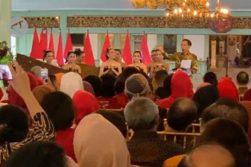 Jokowi Membatik untuk Negeri di Solo