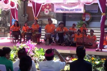 Puluhan seniman disabilitas unjuk bakat dalam Festival Kesenian Bali