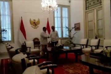 Presiden Jokowi bertemu Prabowo di Istana Merdeka