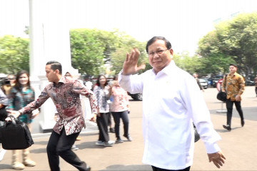 Menteri Kabinet Indonesia Maju hadiri sidang kabinet paripurna