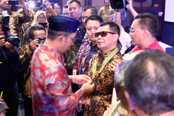 Ridwan Kamil beri penghargaan ke 24 ASN berprestasi