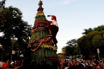 Grebeg tumpeng rayakan pelantikan Presiden