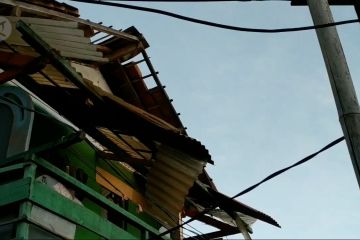 Ratusan rumah di Pangalengan rusak terdampak angin kencang