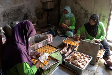 Pengusaha kue di Banyuwangi berdayakan ODGJ