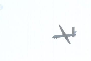 Debut pesawat nirawak di HUT TNI