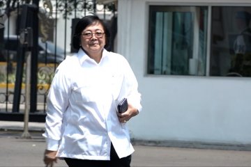 Siti Nurbaya tetap jadi menteri LHK