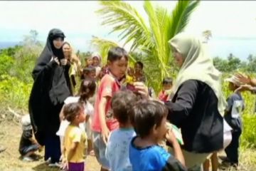 Sekolah alam bagi anak-anak korban bencana