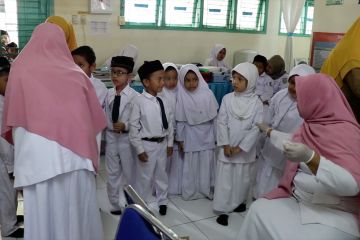 Siswa madrasah di Aceh imunisasi vaksin difteri