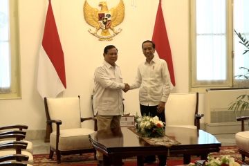 Bertemu Prabowo, Jokowi buka kemungkinan Gerindra gabung koalisi