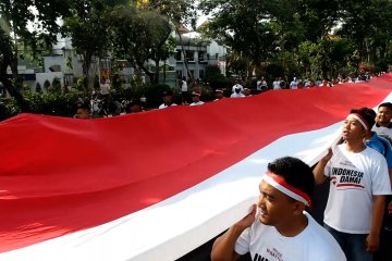 Parade Merah Putih di Surabaya sambut pelantikan presiden