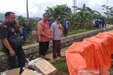 Bupati Banjarnegara imbau warga waspada longsor