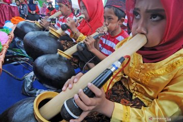 Gebluk, alat musik tradisional yang hampir punah