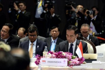 Presiden Jokowi hadiri sesi Pleno KTT ke-35 ASEAN di Bangkok