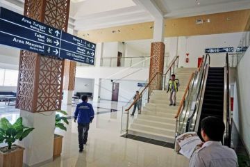 Proyek pembangunan kereta bandara Adi Soemarmo