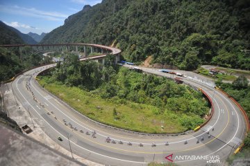 Jalan Bukittinggi-Padang Panjang ditutup mulai pukul 10.00 WIB