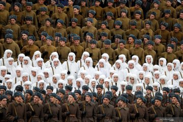 Parade militer Rusia mengenang Perang Dunia II