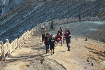 Pendakian Gunung Ijen resmi dibuka