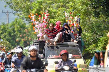 Pawai pohon hias perayaan Maulid