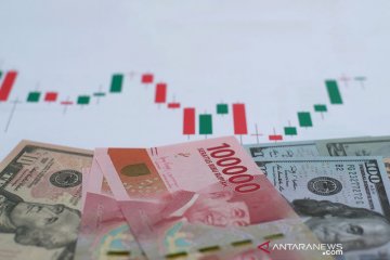 Rupiah Jumat siang masih terkoreksi