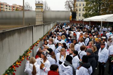 Peringatan 30 tahun runtuhnya Tembok Berlin
