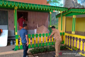 Taman Betawi baru di kolong Tol Joglo dilengkapi saung dan mushala