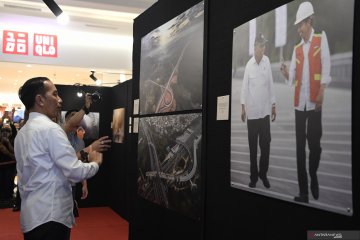 Presiden Joko Widodo berkunjung ke pameran foto jurnalistik Membangun Indonesia