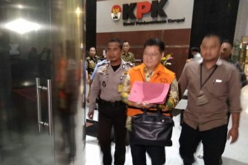 KPK tahan Darwin Maspolim tersangka kasus suap restitusi pajak