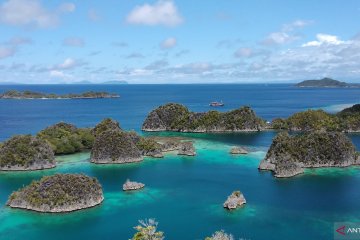 Indonesia pasang prasasti diperbatasan Raja Ampat dan Negara Palau