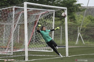 Latihan timnas putri Indonesia jelang lawan timnas Sri Lanka