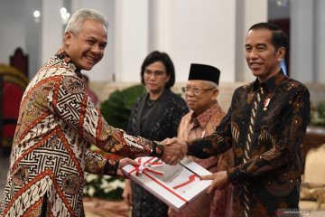 Hoaks! Gambar artikel Ganjar dan Jokowi RI 1--RI 2 Pilpres 2024