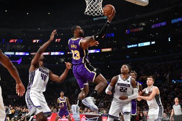 NBA : LeBron James cetak double-double, LA Lakers tundukkan Sacramento Kings