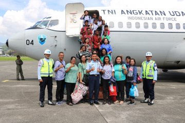 26 siswa sekolah angkasa lanud ikut AMSO