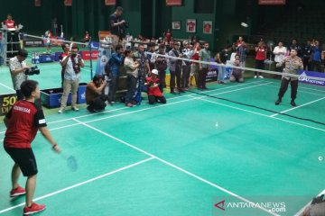 Kapolda Jateng vs Liliyana Natsir ramaikan audisi bulu tangkis