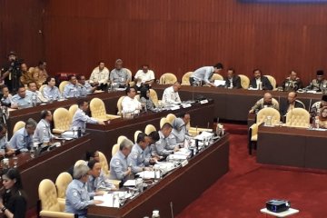 Menteri Edhy akui jumlah tenaga kerja perizinan kelautan belum memadai