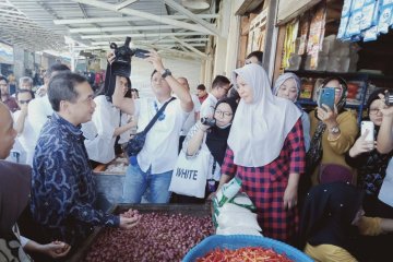 Mendag pantau pasar tradisional Pa'baeng-baeng Makassar