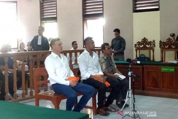Dua warga Australia diadili atas penyalahgunaan narkotika di Bali
