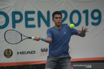 Rifqi Fitriadi melaju ke perempat final BNI Tennis Open