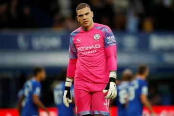 Sudah pulih, Ederson siap untuk laga Manchester City kontra Chelsea