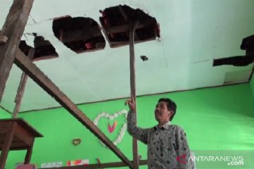 Ancaman itu bernama sekolah rusak