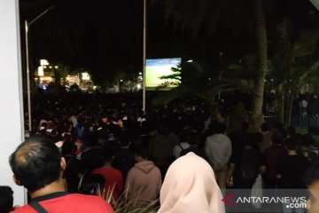 Warga Kediri sambut kemenangan Persik Kediri